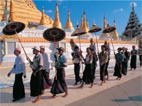 Myanmar - Buddhas, Mönche und Pagoden